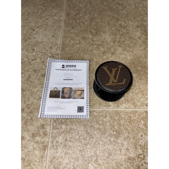 Upcycled Hand Crafted Designer Phone Grip W/ Certificate Of Authenticity - Picture 1 of 6